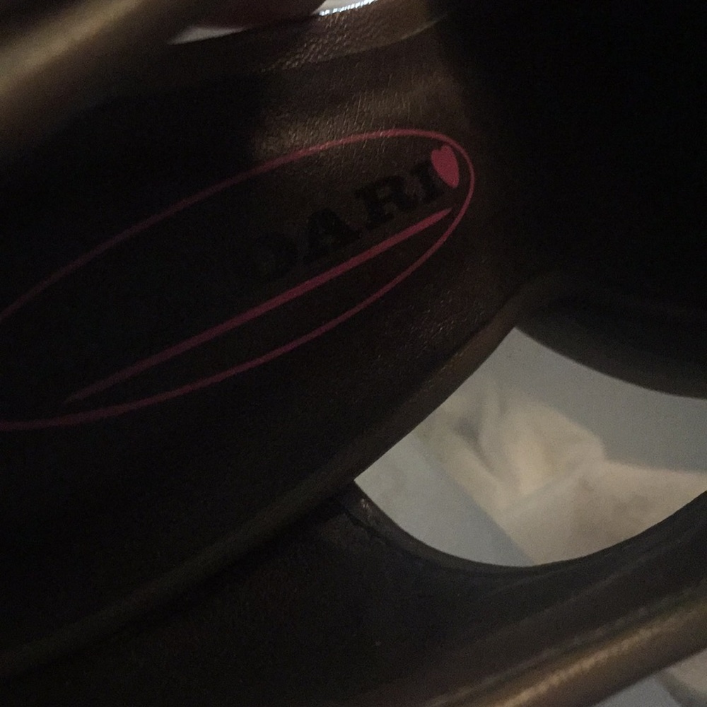 Hadari Genuine Leather Shoes - Picture 6 of 6